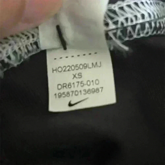 Nike Women's XS Black High-Waisted Jegging Leggings Activewear - Picture 4 of 7